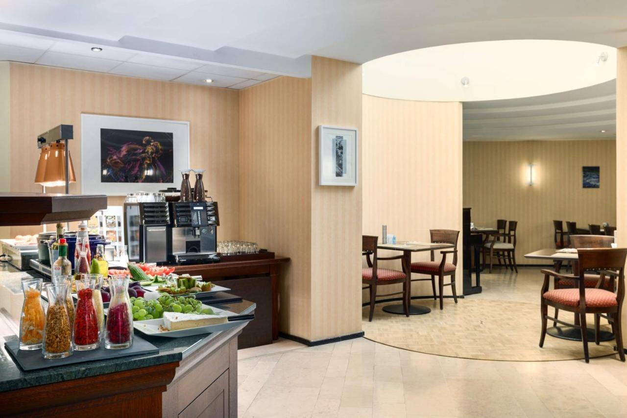 Nh Gent Sint Pieters Hotel Exterior photo